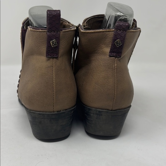Sam & Libby Brown Ankle Boots - Picture 4 of 5